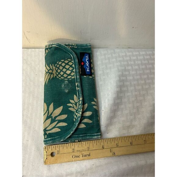 Kavu wallet green pineapples 8x4" (minor fading) - Picture 2 of 5